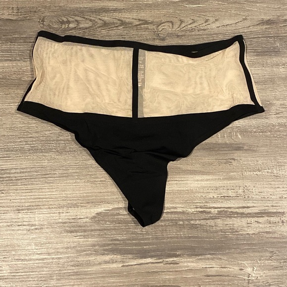 High Waist V-String Panty - Picture 5 of 7